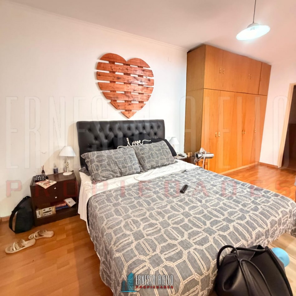 VENTA PRECIOSA CASA DE 4 AMBIENTES. QUILMES OESTE