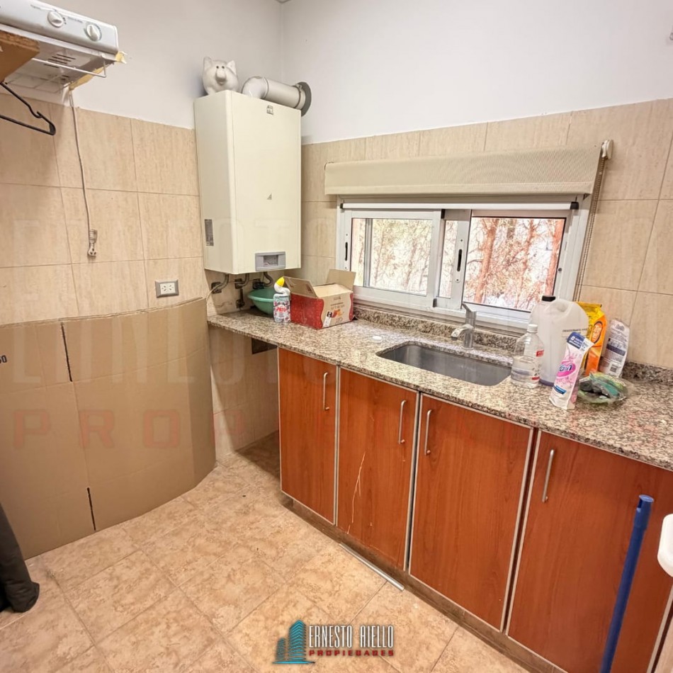 ALQUILER CASA DE 5 AMBIENTES. BARRIO LOS TRONCOS, BERAZATEGUI.