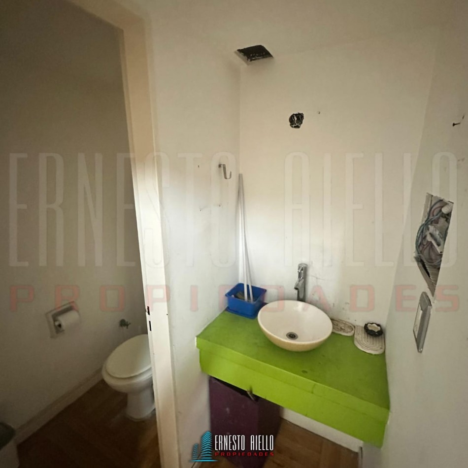 ALQUILER  EXCELENTE  LOCAL COMERCIAL EN LA CALLE ALSINA AL 300, QUILMES CENTRO.