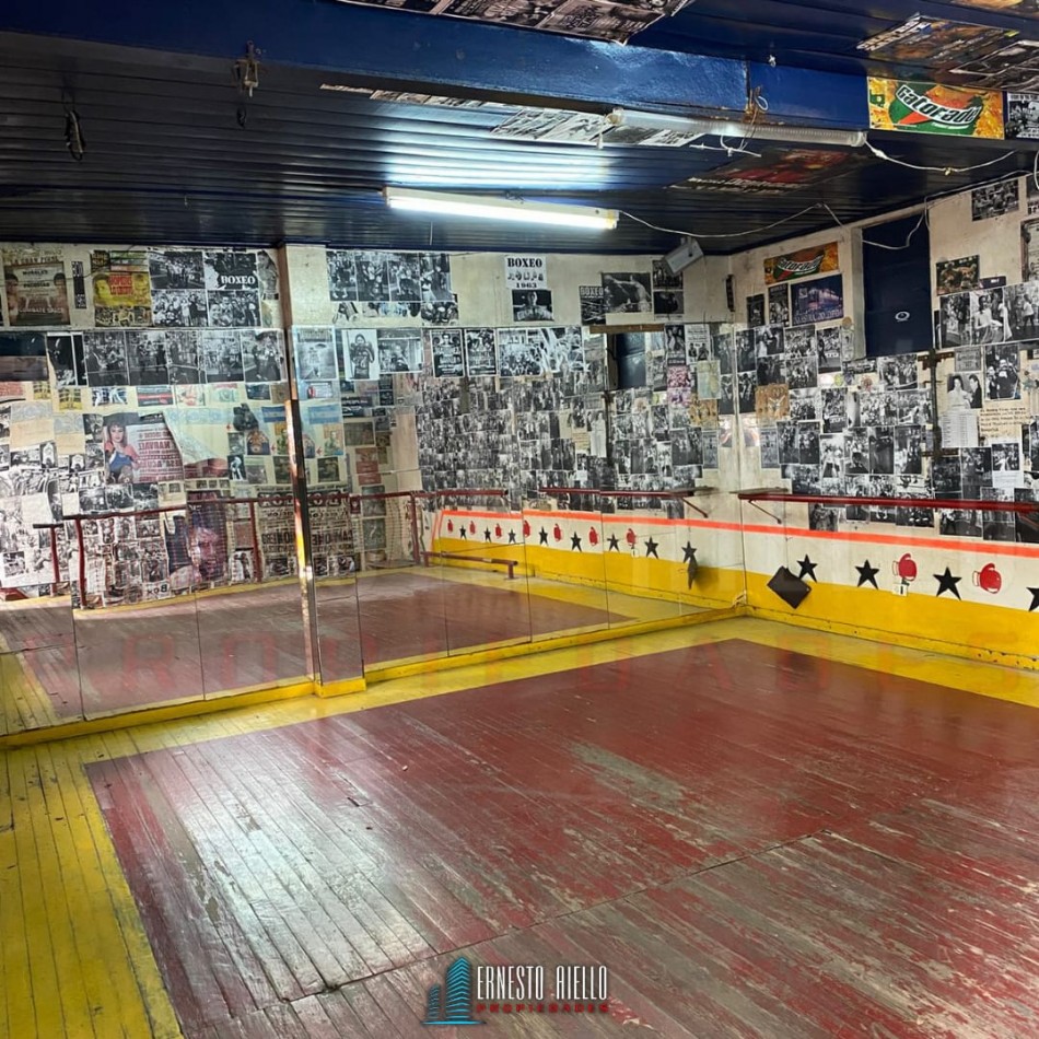 ¡ALQUILER LOCAL COMERCIAL EN PLENO CENTRO DE QUILMES!