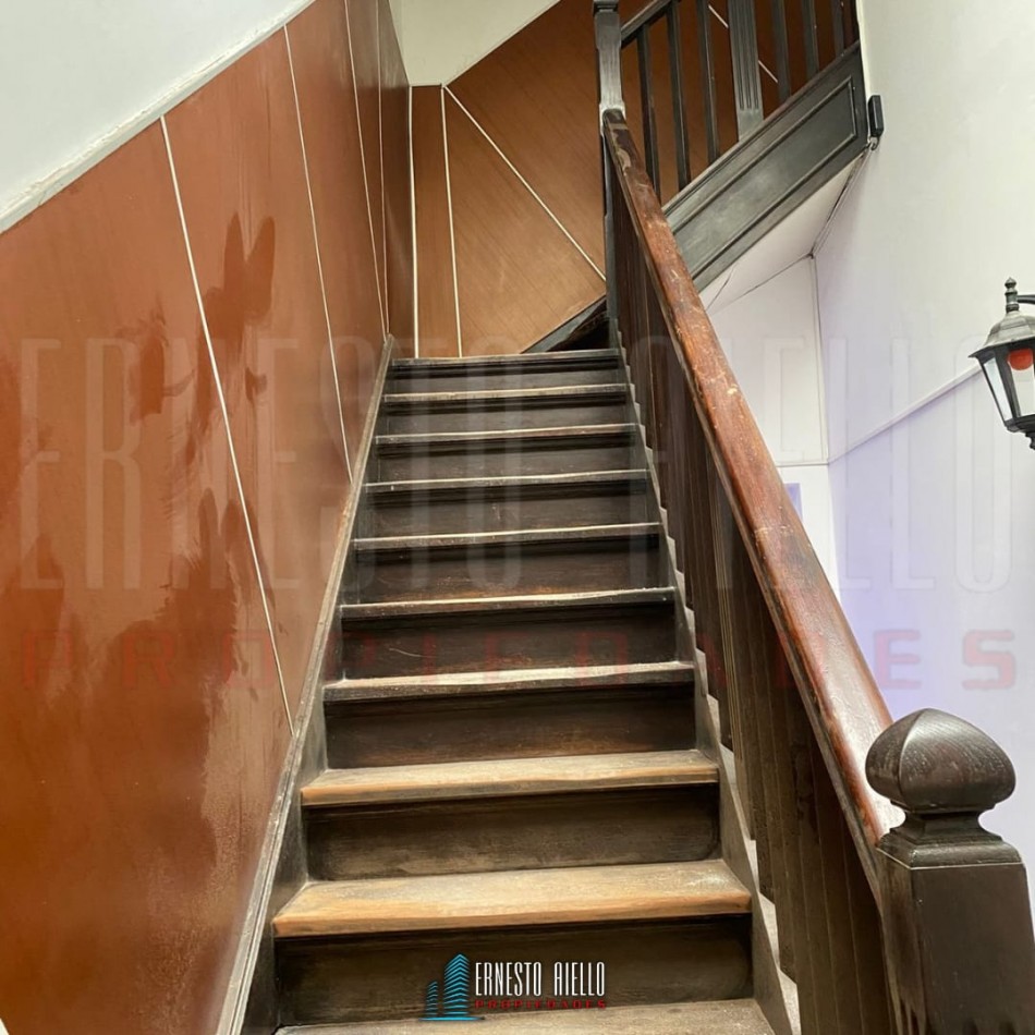 ALQUILER LOCAL EN PLANTA ALTA EN QUILMES CENTRO.