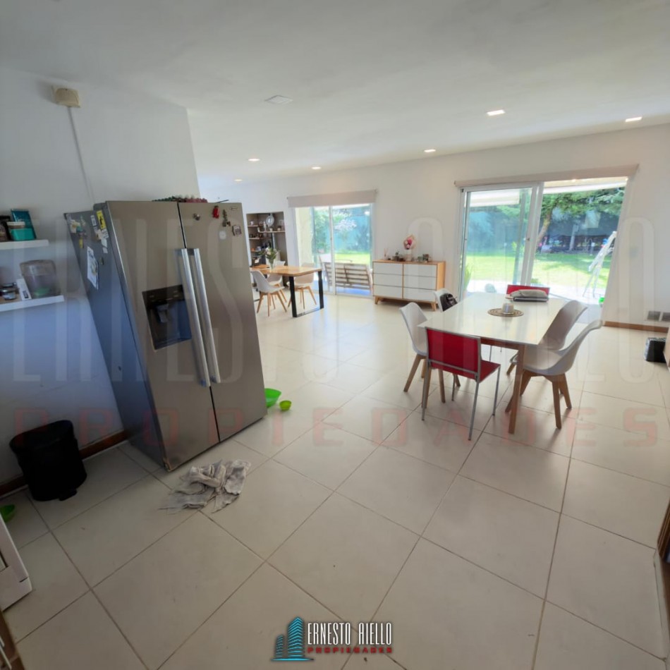 C. CASA EN VENTA EN DON BOSCO FRENTE AL PARQUE LINEAL NUEVO QUILMES  
