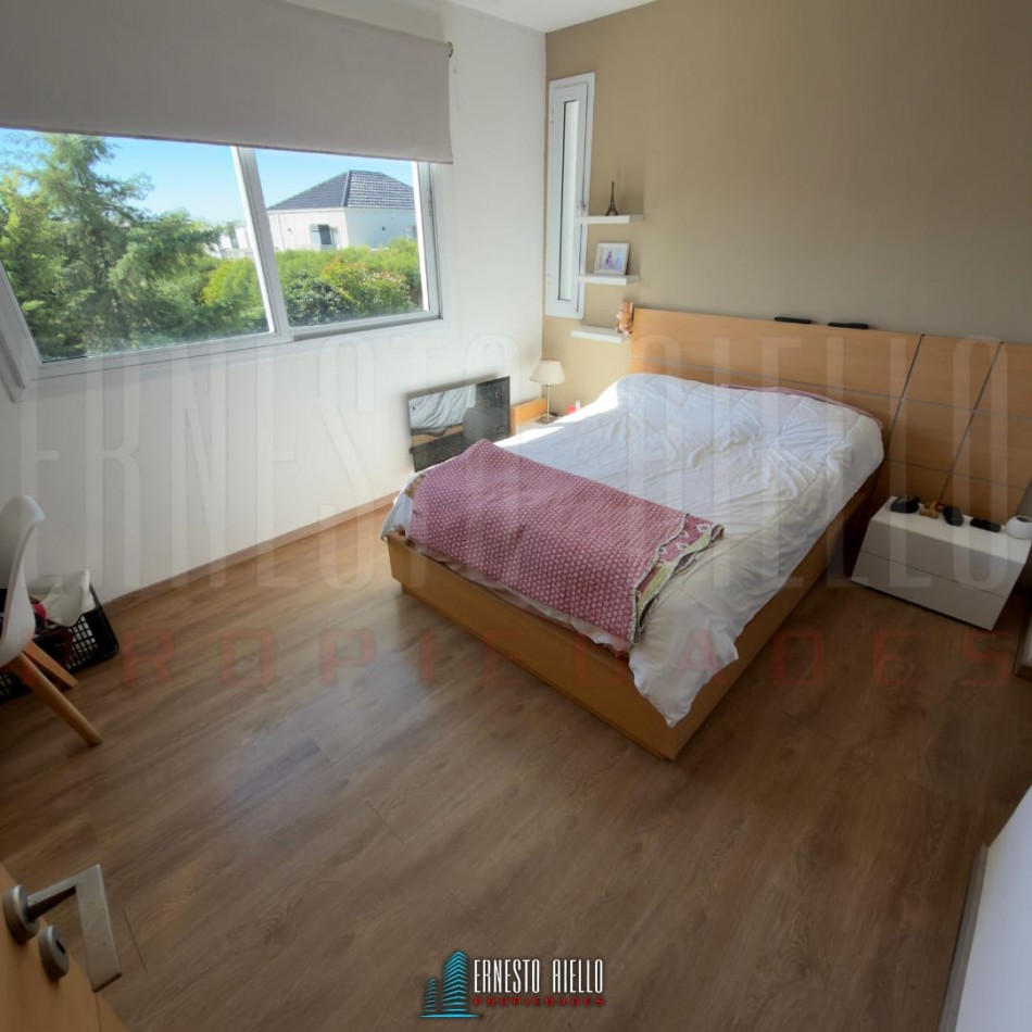 C. CASA EN VENTA EN DON BOSCO FRENTE AL PARQUE LINEAL NUEVO QUILMES  