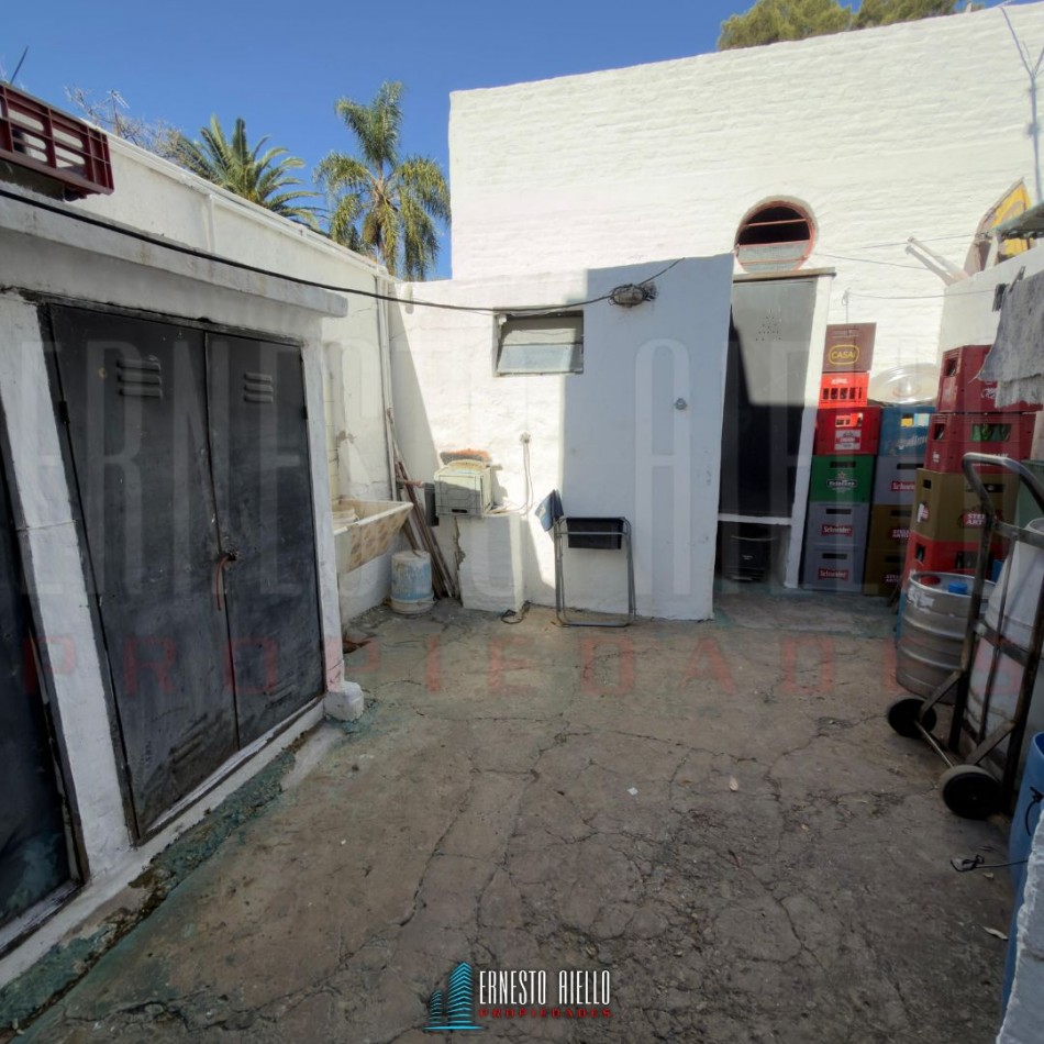 VENTA PROPIEDAD COMERCIAL:  MALIBET UN HISTORICO E ICONICO RESTOBAR EN LA RIBERA QUILMEÑA 