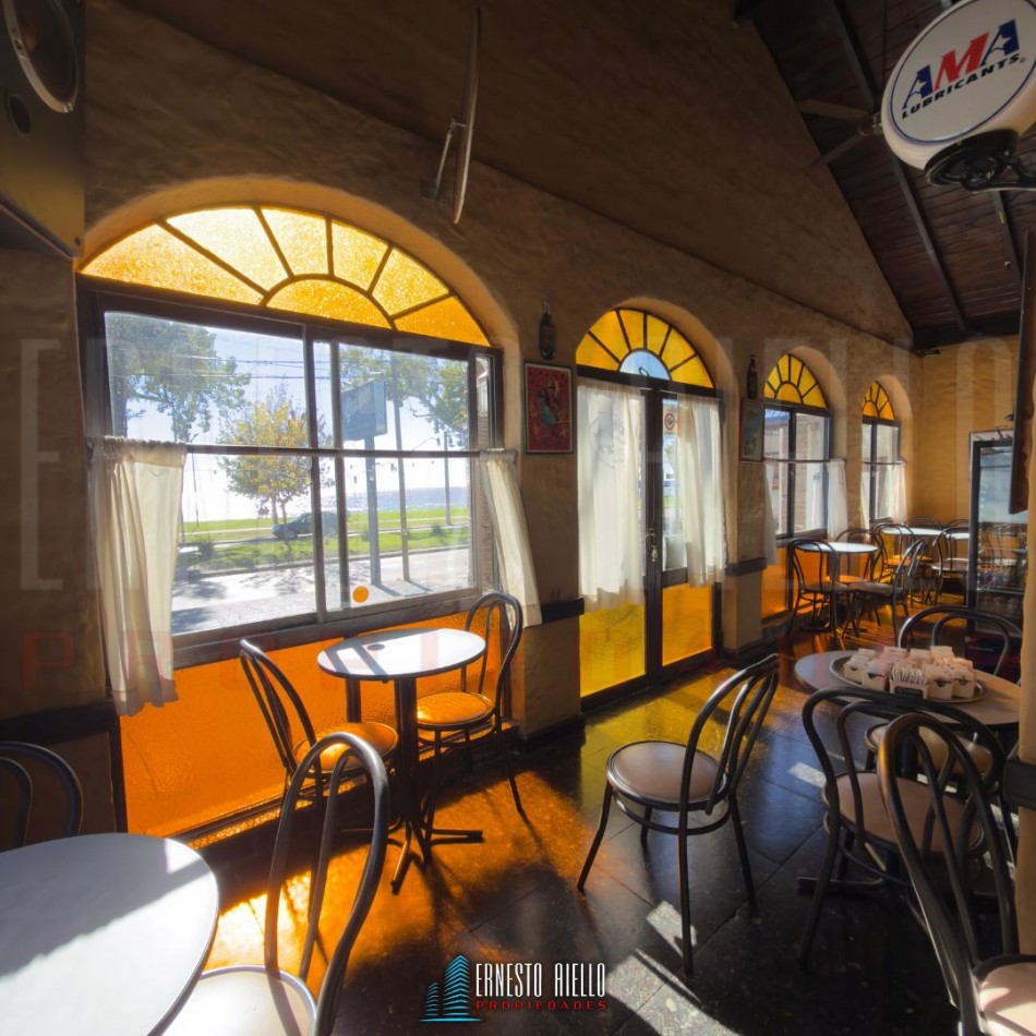 VENTA PROPIEDAD COMERCIAL:  MALIBET UN HISTORICO E ICONICO RESTOBAR EN LA RIBERA QUILMEÑA 
