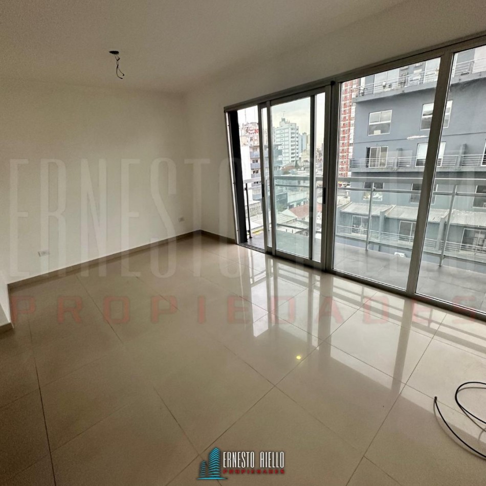 ALQUILER HERMOSO DEPARTAMENTO 2 AMBIENTES EN QUILMES CENTRO.