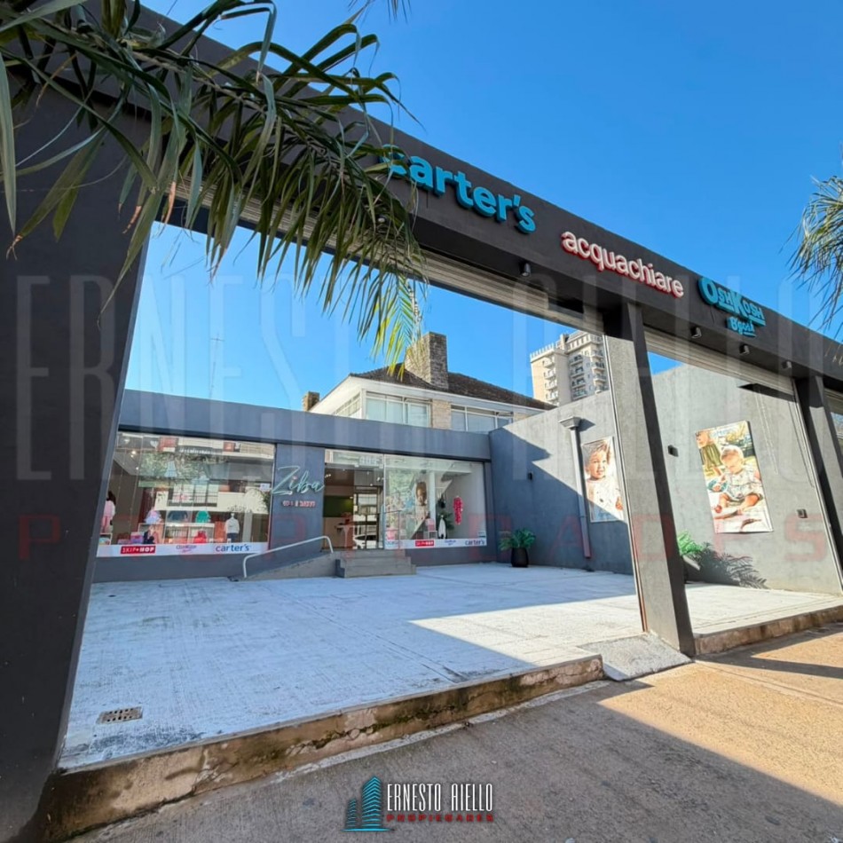 ALQUILER LOCAL DE 245M2 TOTALES UNICO EN LA ZONA, QUILMES CENTRO.