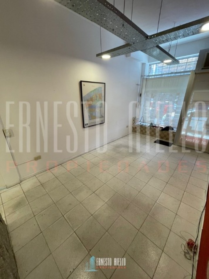 ALQUILER LOCAL COMERCIAL EN QUILMES CENTRO.