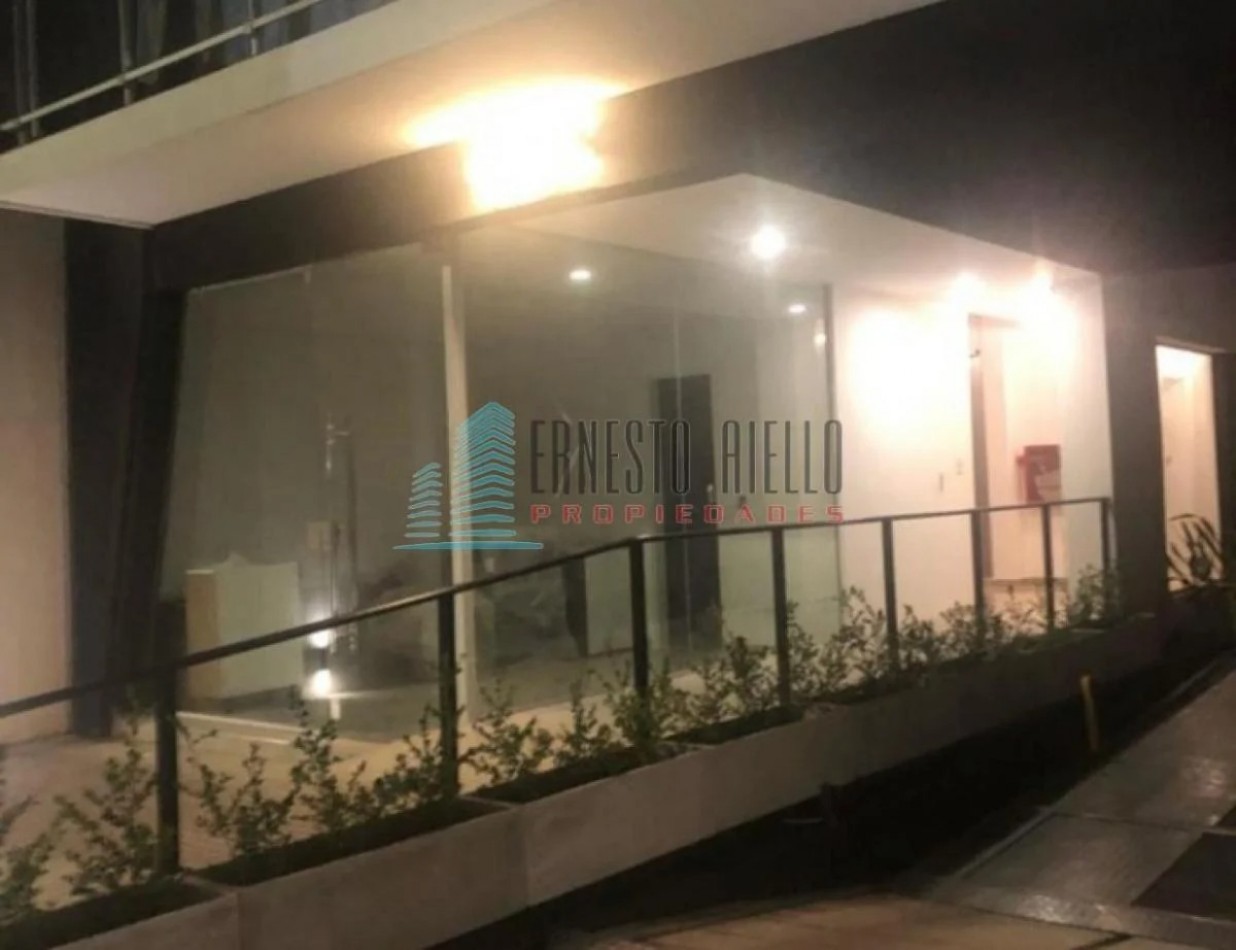 VENTA HERMOSO DEPARTAMENTO 2 AMBIENTES CON COCHERA EN QUILMES CENTRO