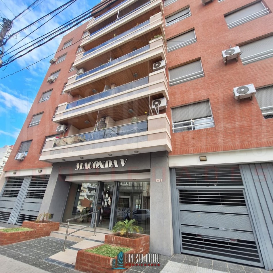 ALQUILER DEPARTAMENTO DE DOS AMBIENTES CON BALCON Y COCHERA EN QUILMES CENTRO.