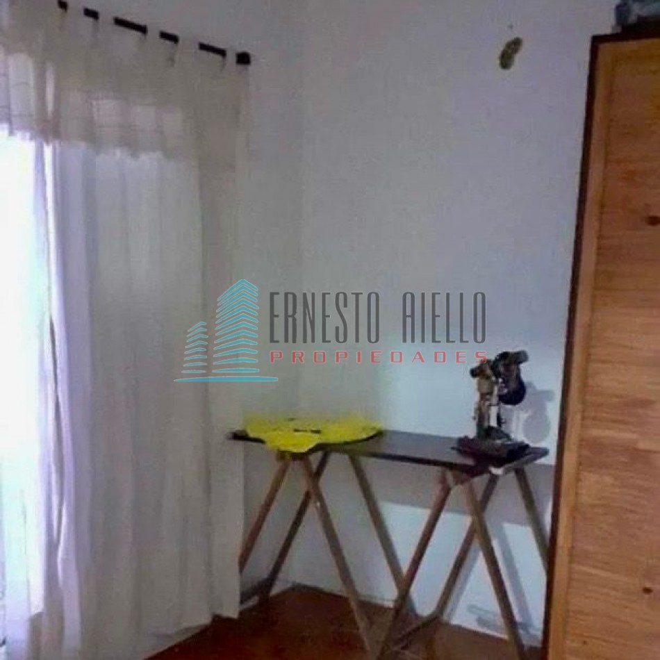 A. VENTA Impecable PH Tres Ambientes con Cochera - Excelente Ubicacion