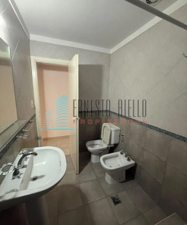 ALQUILER DE DEPARTAMENTO EN PLANTA BAJA CON PATIO