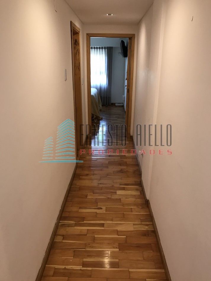 Impecable Piso Venta con dos cocheras -Quilmes Centro