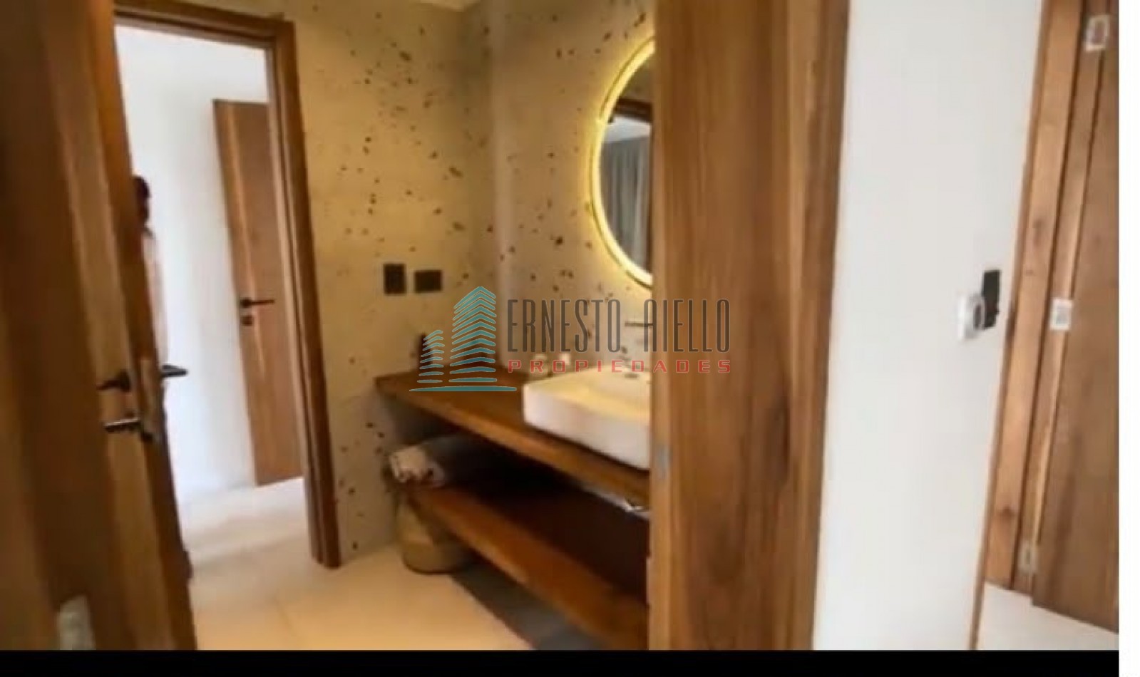 Espectacular Casa en Venta de Cinco Ambientes en Puerto Nizuc-Guillermo Hudson