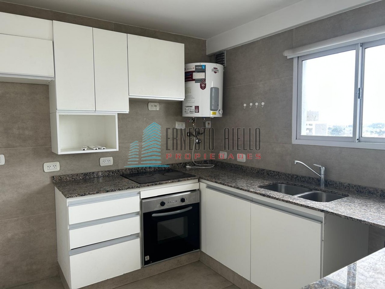 A. ALQUILER TRES AMBIENTES CON COCHERA - CENTRO DE QUILMES