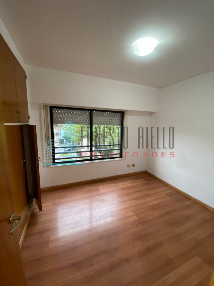 Departamento Tres Ambientes en Torres de Guido con Cochera