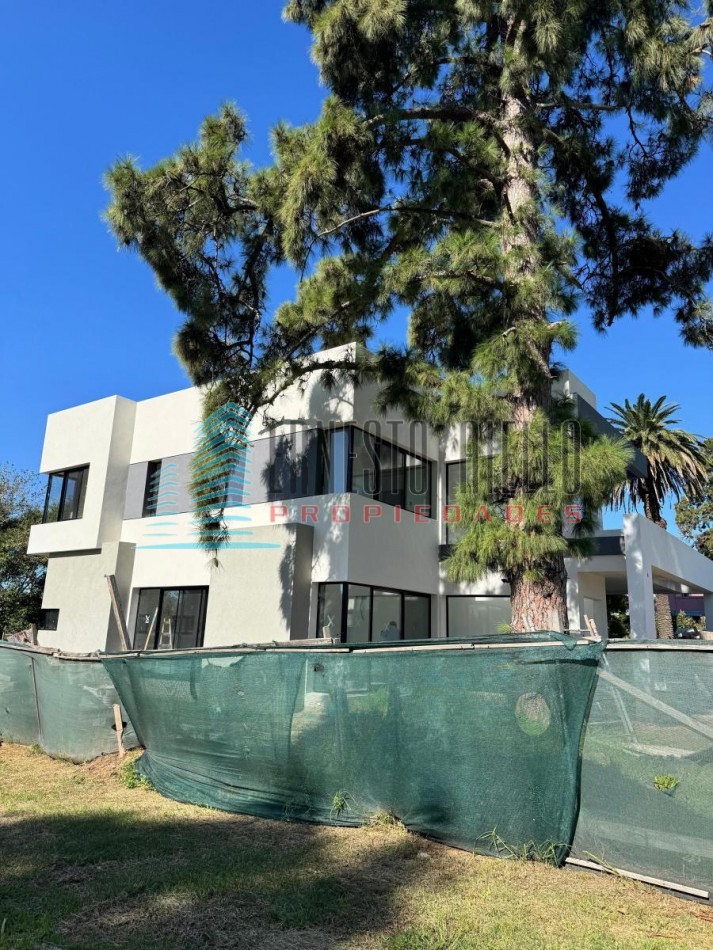 A. Espectacular Casa en Venta con Piscina - Greenville Polo & Resort