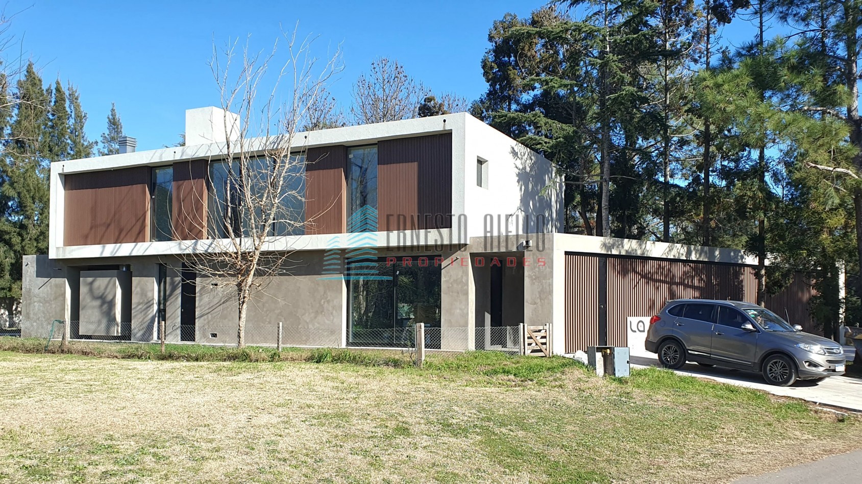 A. Casa en Venta 4 Ambientes Greenville con Piscina