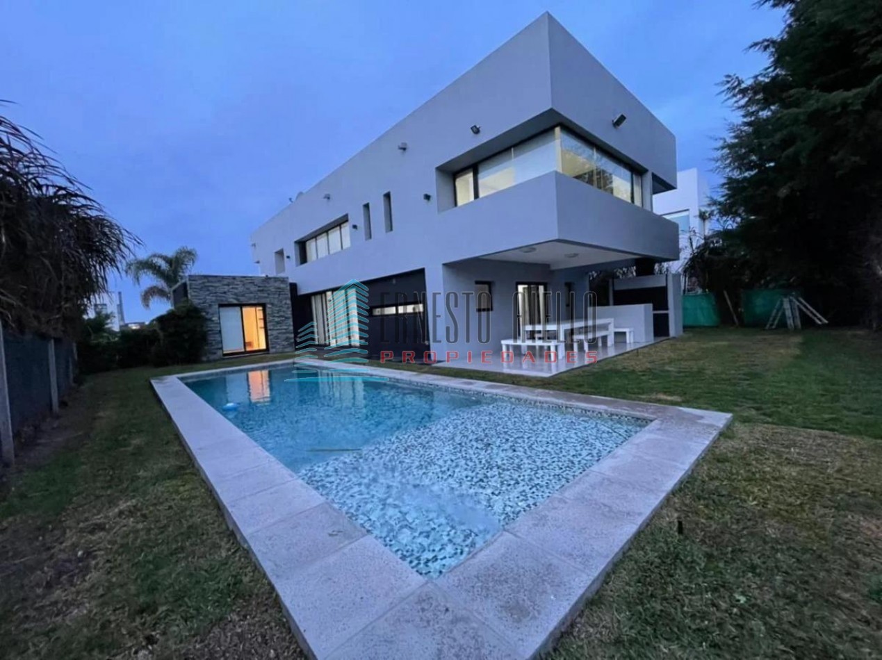 Impecable Casa en Venta - Nuevo Quilmes