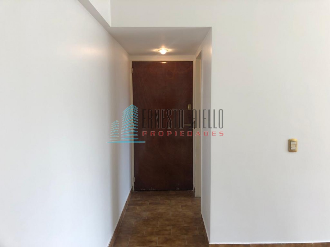 A. VENTA Departamento Tres Ambientes con Cochera y Baulera - Quilmes Centro