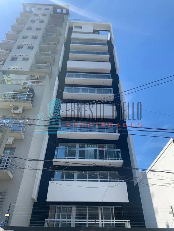A- Departamento Triplex Ultimo Piso con Jacuzzi y Parrilla - Quilmes Centro.