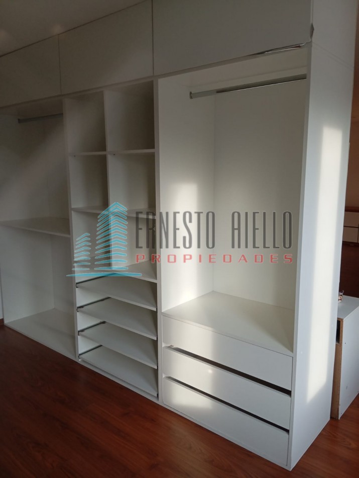 A. Venta Casa 4 Ambientes en El Pato con Piscina