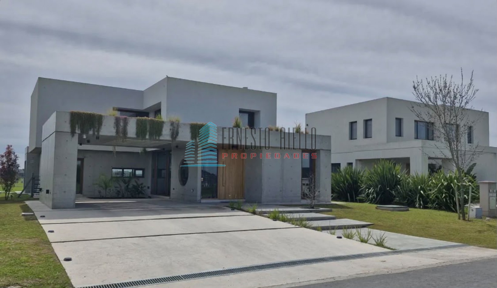 Espectacular Casa en Venta de Cinco Ambientes en Puerto Nizuc-Guillermo Hudson