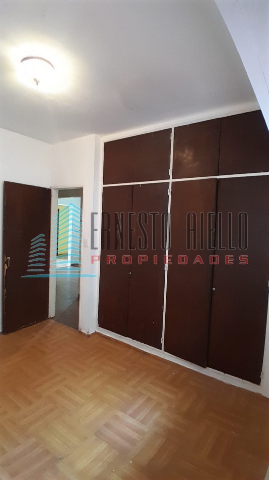 VENTA PH en PLANTA BAJA TRES AMBIENTES