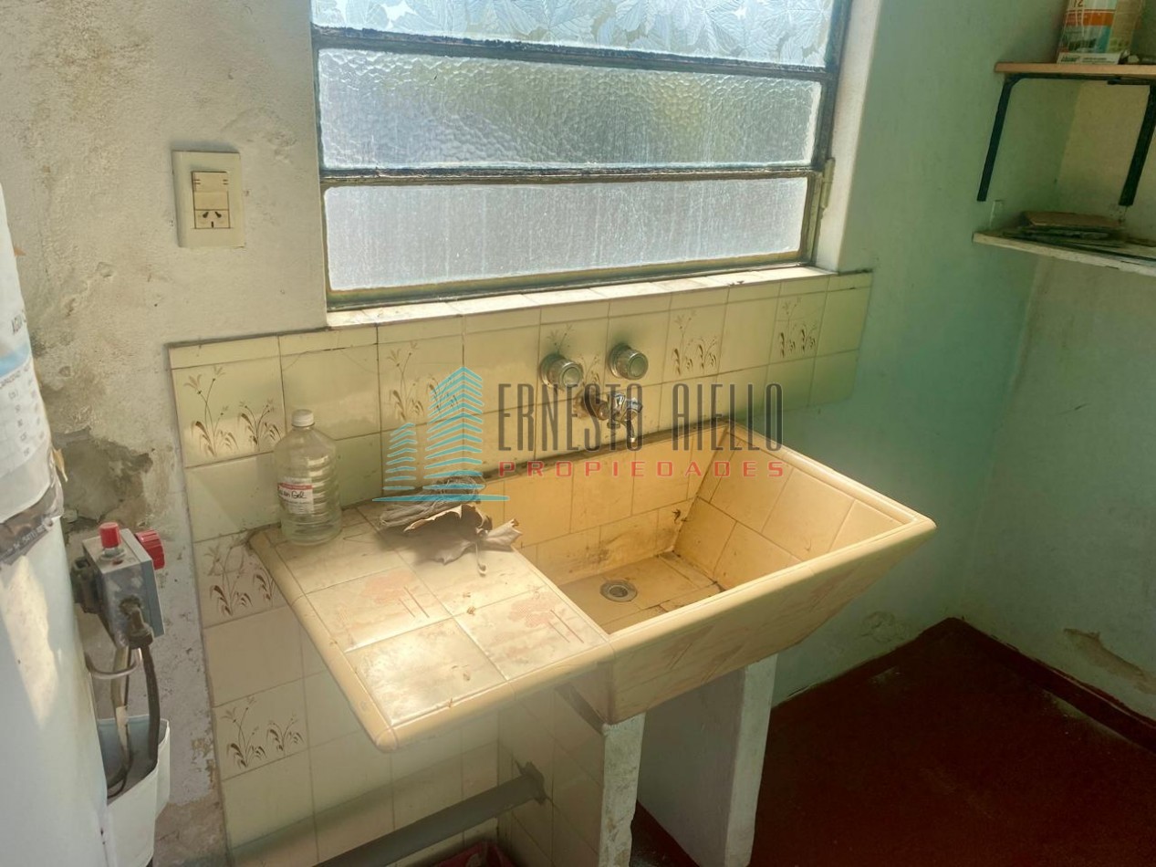 A. VENTA CASA 3 Ambientes con Local - Quilmes Oeste