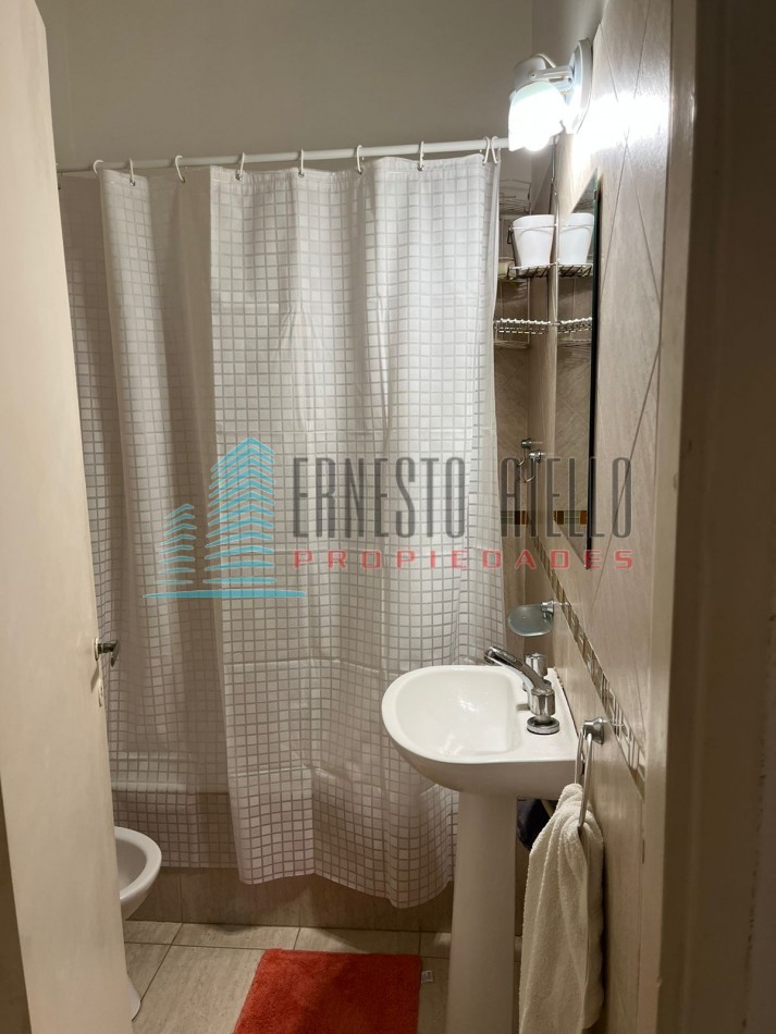 A- VENTA Departamento PH Amueblado en Villa Gesell - Sobre Costanera 