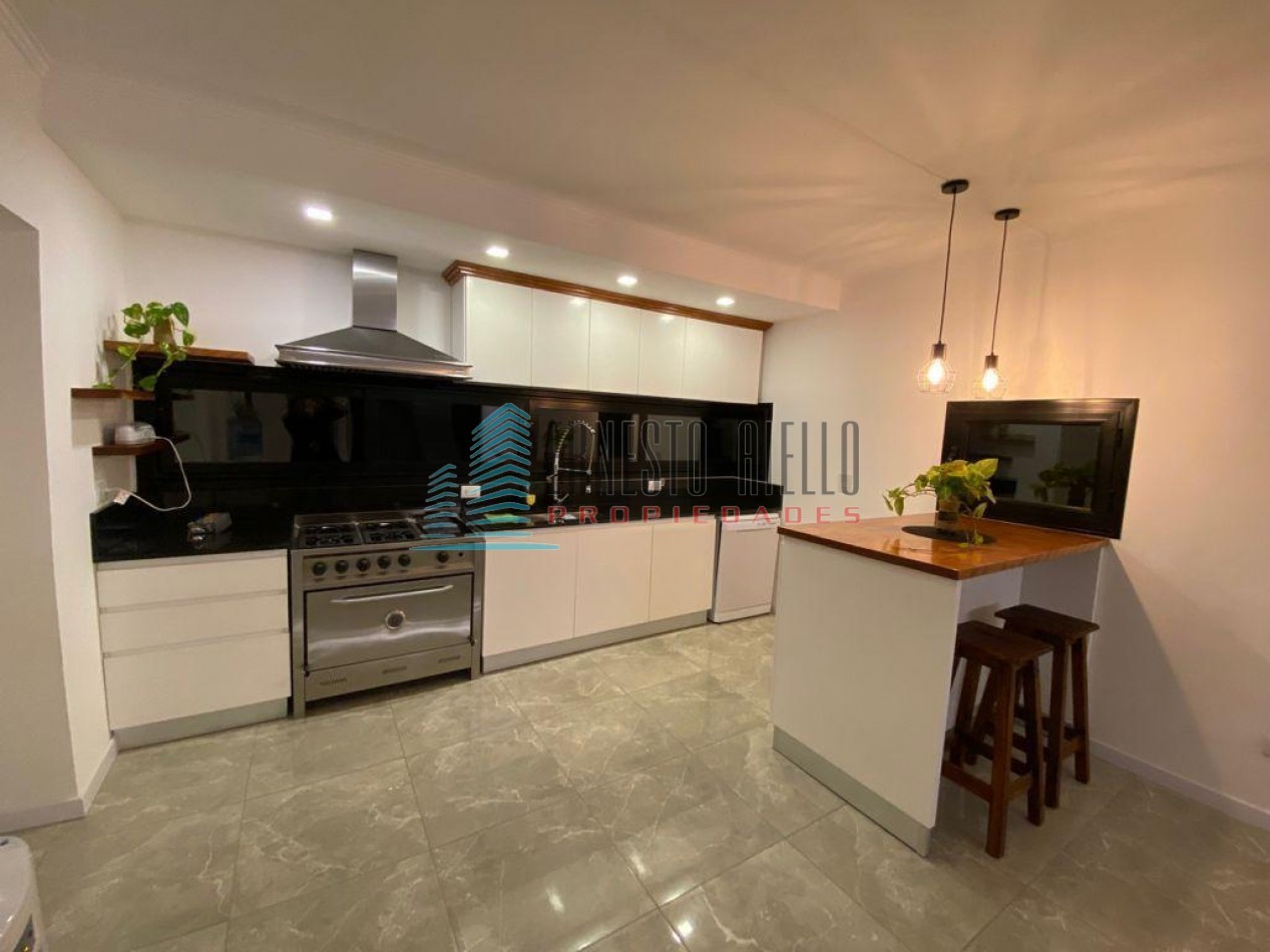 A. VENTA Imponente Casa 5 Ambientes - Las Acacias de Hudson