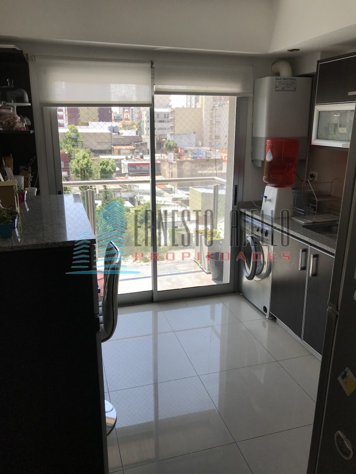 Impecable Piso Venta con dos cocheras -Quilmes Centro