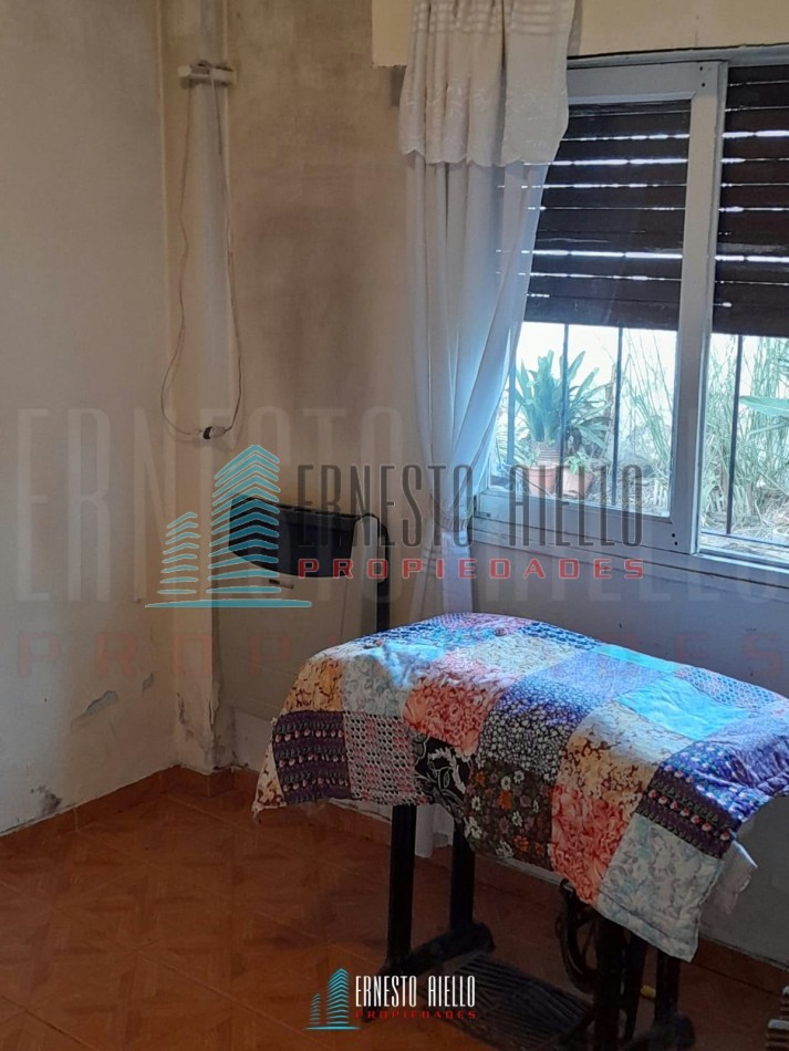 VENTA CASA 3 AMB. C/COCHERA, PATIO Y LAVADERO INDEPENDIENTE. BERAZATEGUI