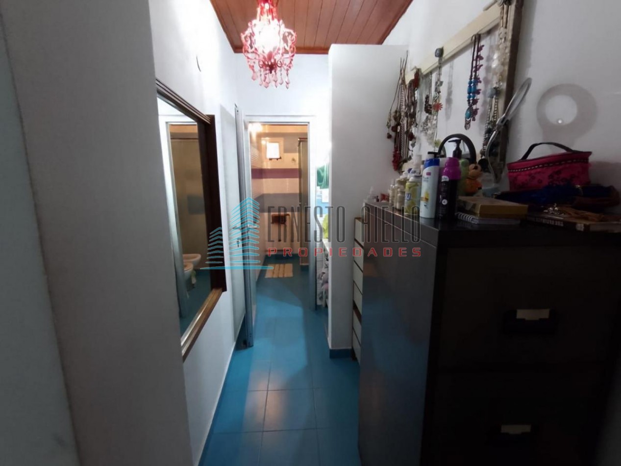 A. VENTA CASA Tres Ambientes - Apto Credito