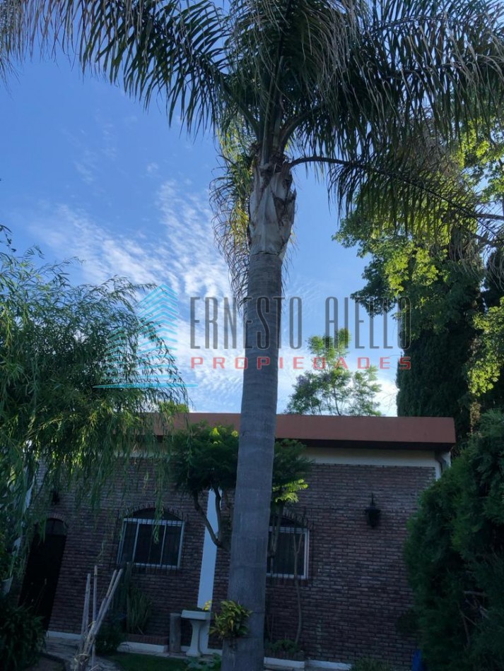 A VENTA Impecable Casa en en dos plantas con Piscina- Ranelagh