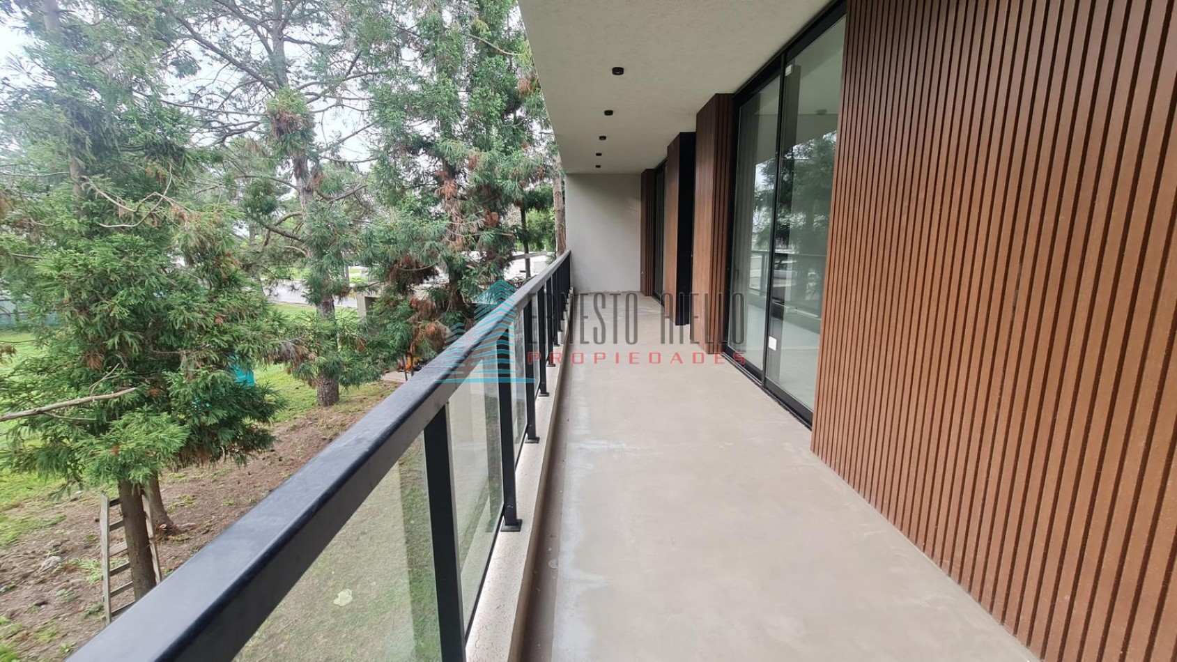 A. Casa en Venta 4 Ambientes Greenville con Piscina