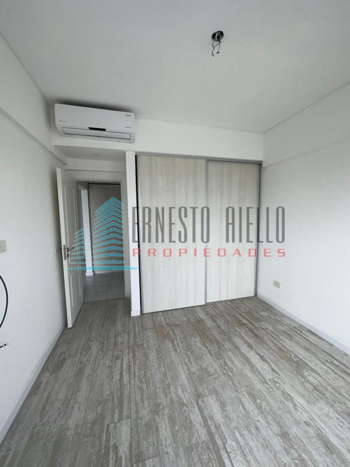 A. VENTA DEPARTAMENTO 3 AMBIENTES  MAX TOWER - BANFIELD