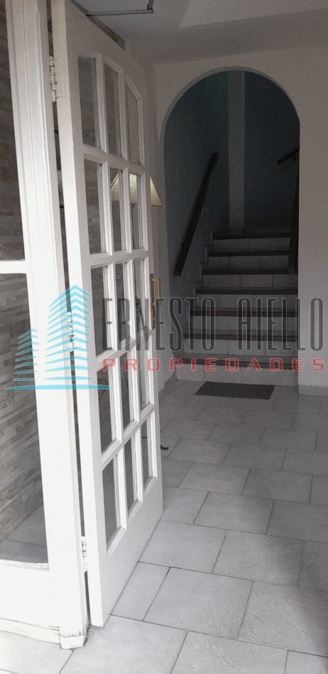 A. VENTA DEPARTAMENTO 4 AMBIENTES QUILMES 