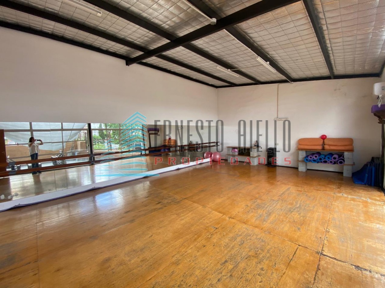 A. VENTA LOCAL COMERCIAL QUILMES