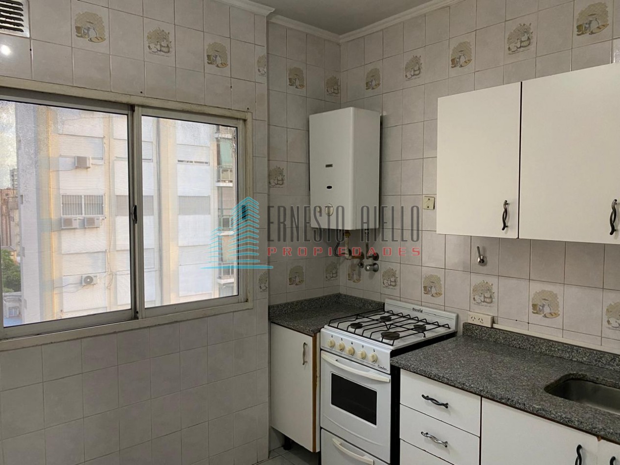 A. VENTA DEPARTAMENTO DOS AMBIENTES PLENO CENTRO QUILMES