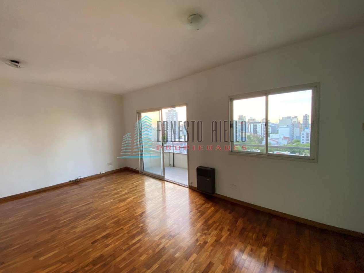 A. VENTA DEPARTAMENTO DOS AMBIENTES PLENO CENTRO QUILMES