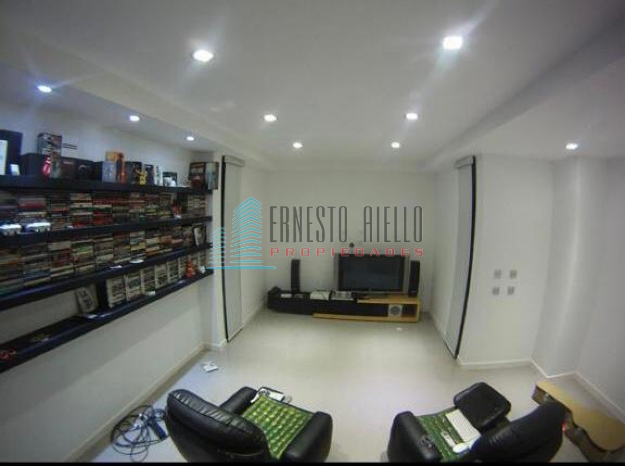 Impecable Casa en Venta - Nuevo Quilmes