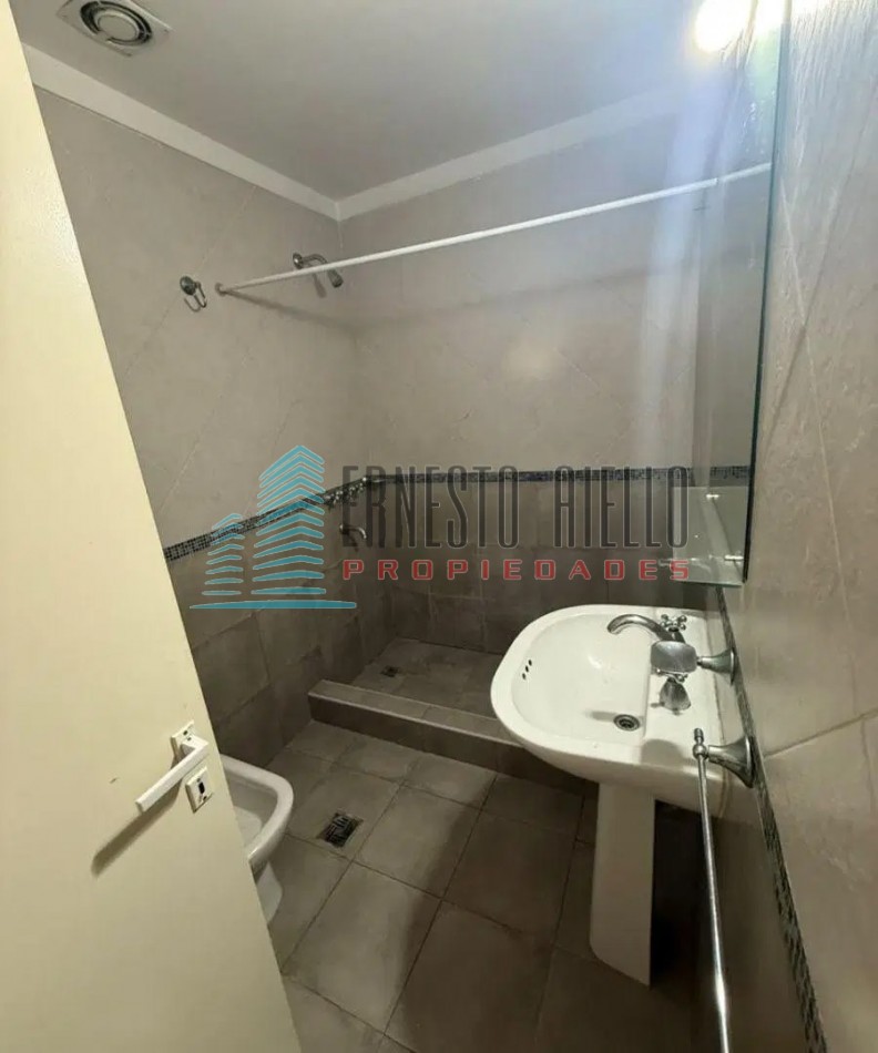 ALQUILER DE DEPARTAMENTO EN PLANTA BAJA CON PATIO