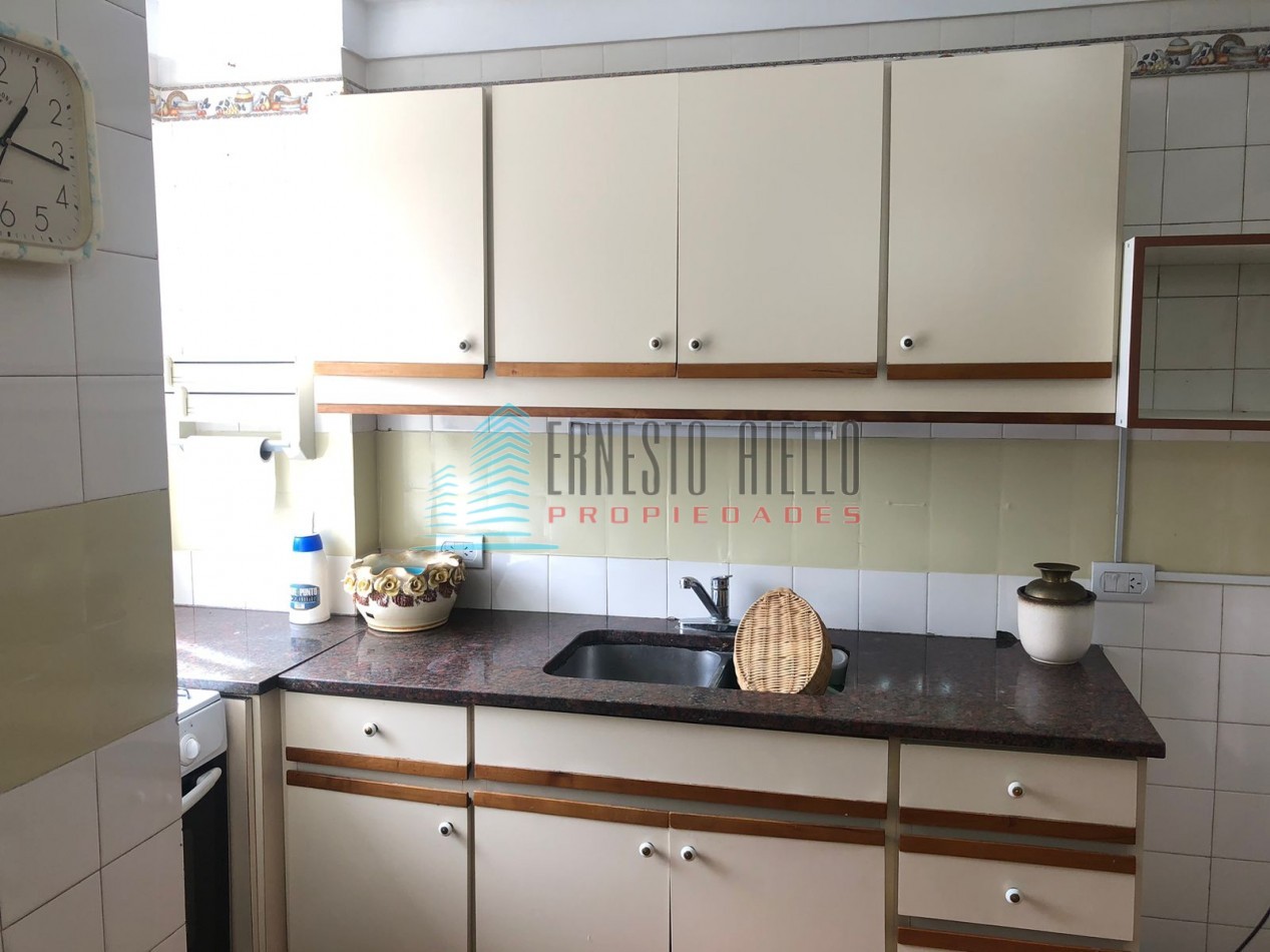 A. VENTA Departamento Tres Ambientes con Cochera y Baulera - Quilmes Centro