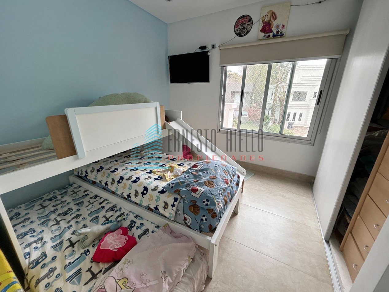 A. VENTA Espectacular CASA en Dos Plantas en Fincas de Iraola