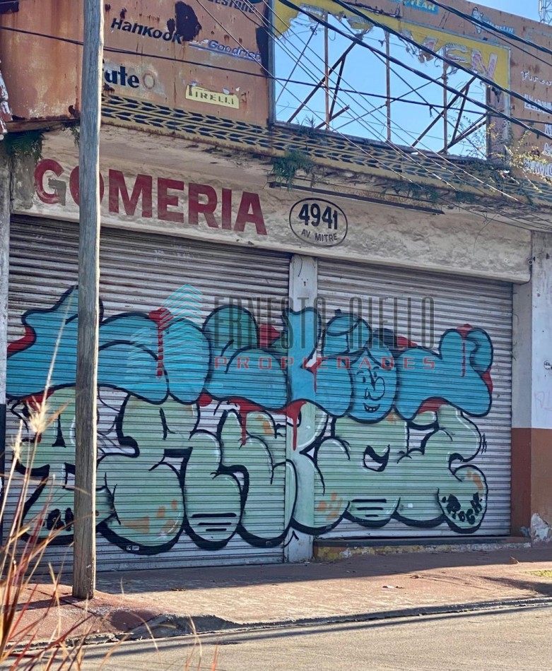 A. VENTA Impecable LOCAL UBICADO SOBRE AVENIDA MITRE
