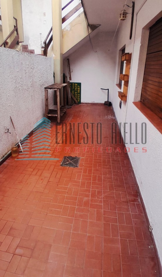 VENTA PH en PLANTA BAJA TRES AMBIENTES