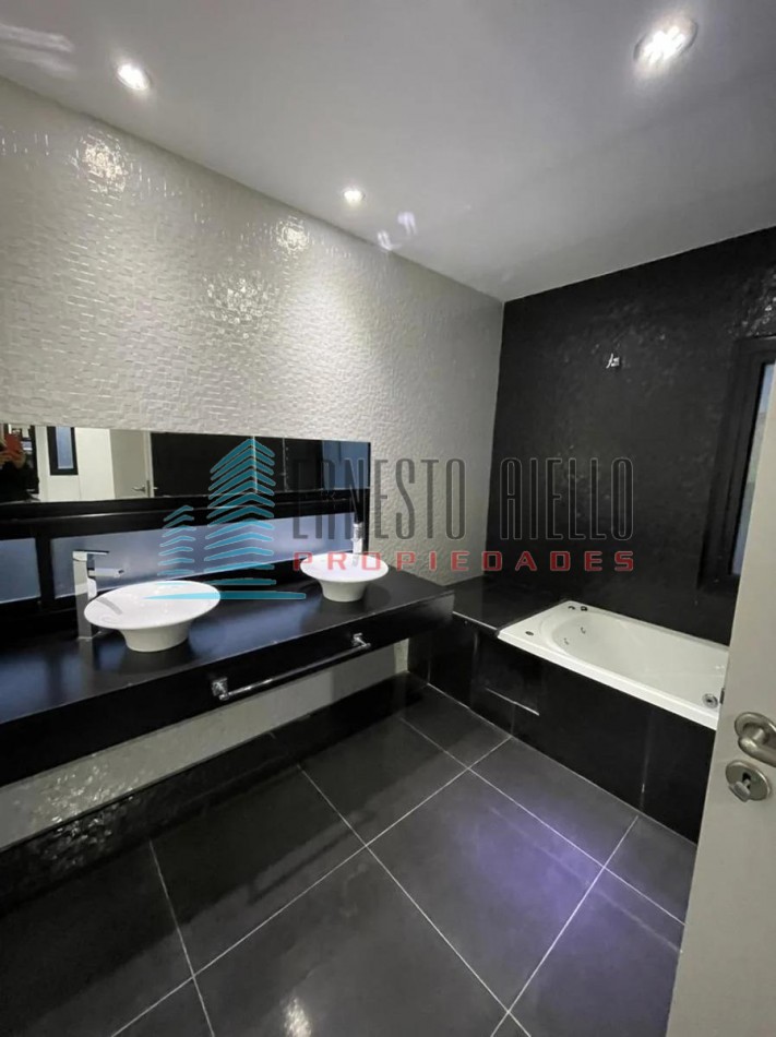 Impecable Casa en Venta - Nuevo Quilmes