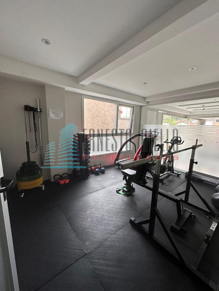 A. VENTA DEPARTAMENTO 3 AMBIENTES  MAX TOWER - BANFIELD