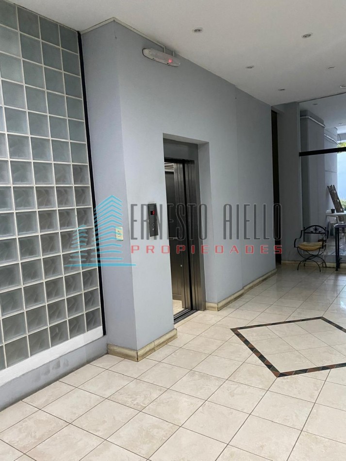 A. VENTA DEPARTAMENTO DOS AMBIENTES PLENO CENTRO QUILMES